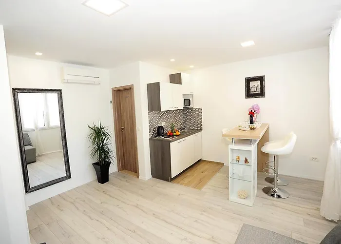 2studios Kalelarga * זאדאר