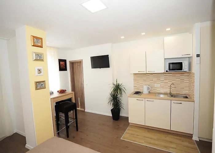 2studios Kalelarga * זאדאר